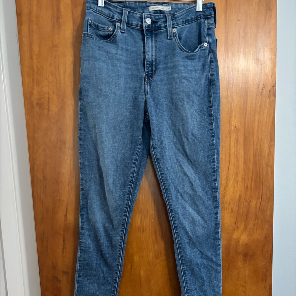 Levi’s 721 High Rise Skinny Jeans